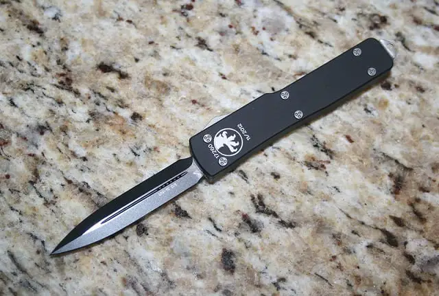 Microtech UTX-70 with CTS-204P blade